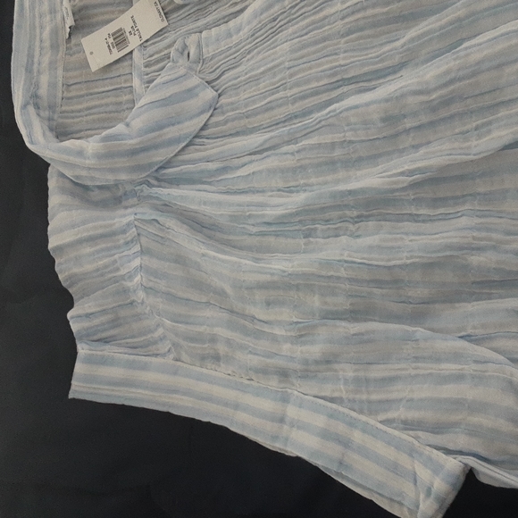 Old Navy blouse - size 2X - Picture 4 of 4